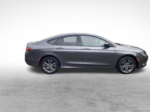 Granite Crystal Metallic Clearcoat 2015 Chrysler 200 Limited