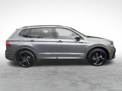 2024 Volkswagen Tiguan 2.0T SE R-Line Black 4MOTION
