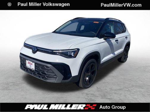 2025 Volkswagen Taos 1.5T SE Black