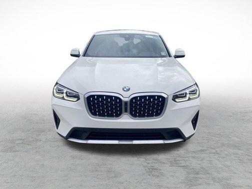2023 BMW X4 xDrive30i