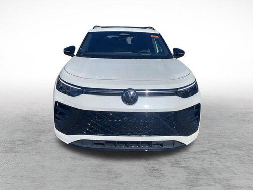 2025 Volkswagen Tiguan 2.0T SE R-Line Black 4MOTION