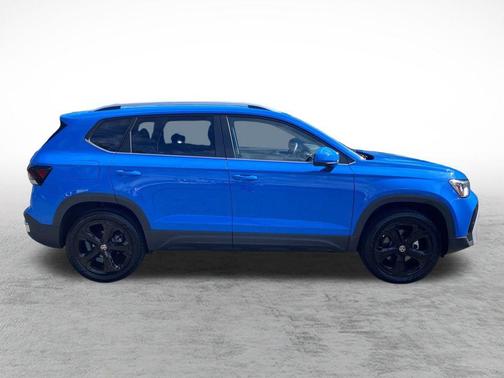2025 Volkswagen Taos 1.5T SEL