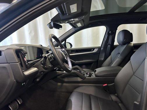 2024 Porsche Cayenne S