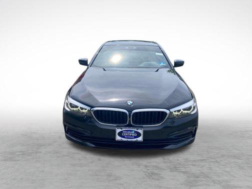 Black Sapphire Metallic 2019 BMW 540 xDrive