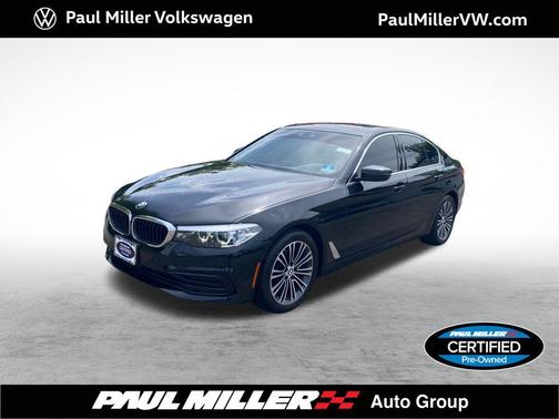 Black Sapphire Metallic 2019 BMW 540 xDrive