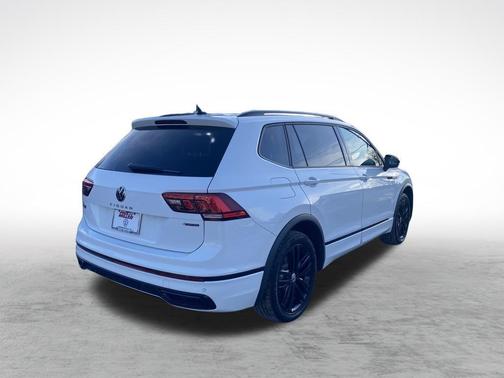 2022 Volkswagen Tiguan 2.0T SE R-Line Black 4MOTION