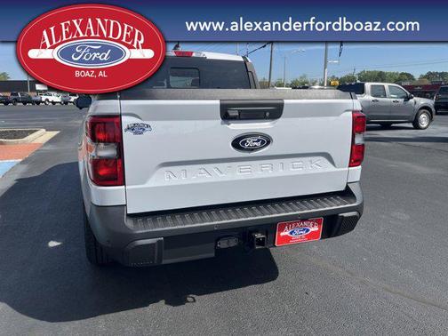 Space White Metallic 2026 Ford Maverick Lariat