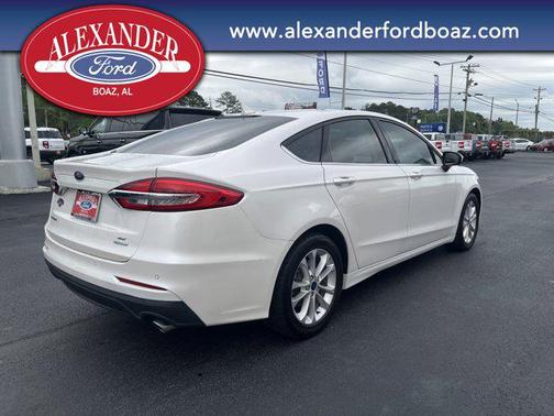 2020 Ford Fusion SE