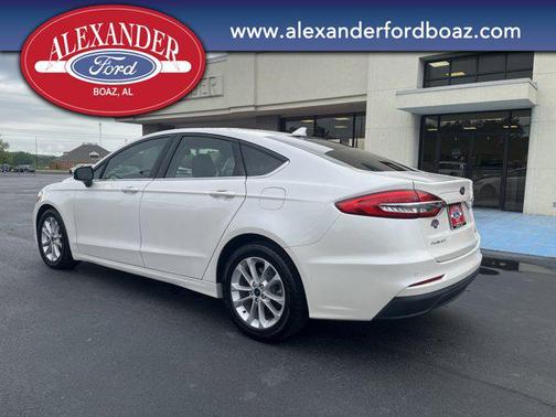 2020 Ford Fusion SE