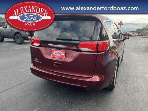 2017 Chrysler Pacifica LX