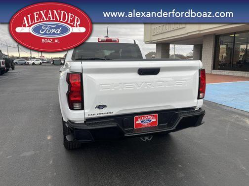 2023 Chevrolet Colorado WT