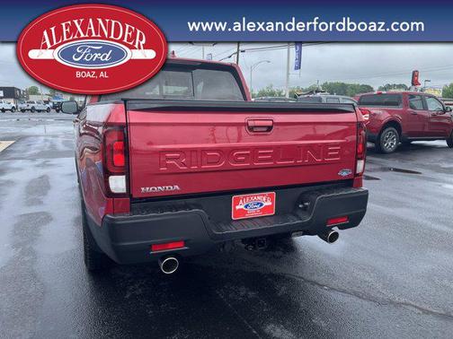 Radiant Red Metallic II 2025 Honda Ridgeline RTL