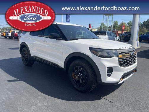 Star White Metallic Tri-Coat 2026 Ford Explorer Tremor