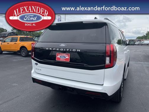 OXFORD WHITE 2025 Ford Expedition Active