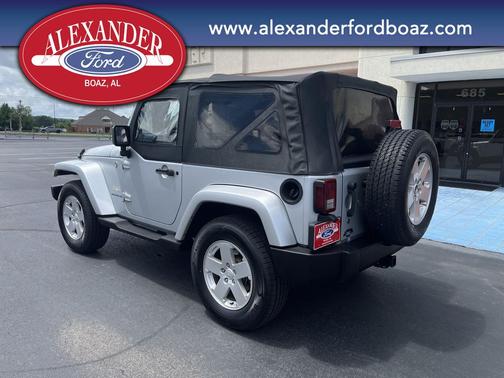 Bright Silver Metallic Clearcoat/Black Soft Top 2007 Jeep Wrangler Sahara