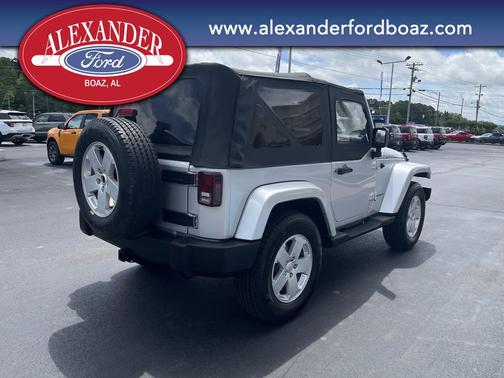 Bright Silver Metallic Clearcoat/Black Soft Top 2007 Jeep Wrangler Sahara