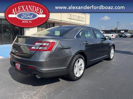 2018 Ford Taurus SE