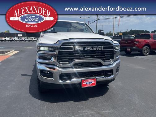 Bright White Clearcoat 2025 RAM 2500 Big Horn Crew Cab 4x4 6'4' Box