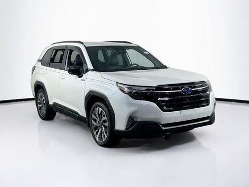 Crystal White Pearl 2025 Subaru Forester Hybrid Touring