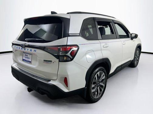 Crystal White Pearl 2025 Subaru Forester Hybrid Touring
