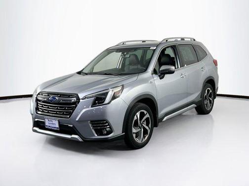 Ice Silver Metallic 2023 Subaru Forester Touring