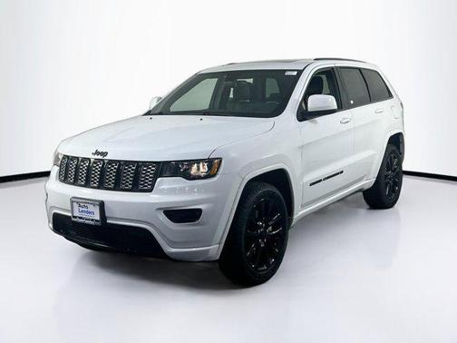 2022 Jeep Grand Cherokee Laredo