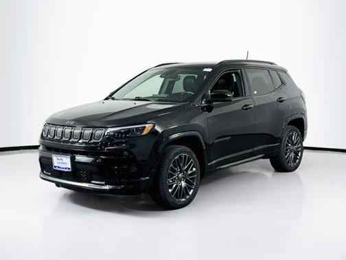 Diamond Black Crystal Pearlcoat 2022 Jeep Compass High Altitude