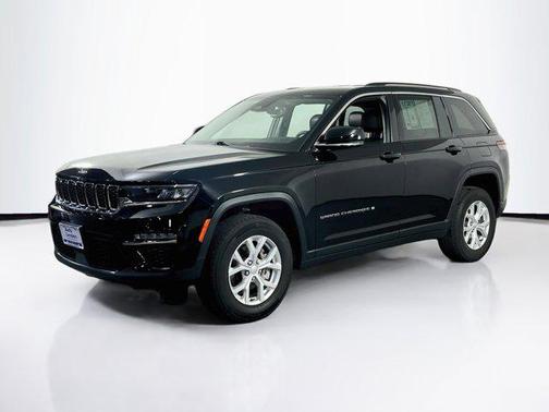 Diamond Black Crystal Pearlcoat 2023 Jeep Grand Cherokee Limited