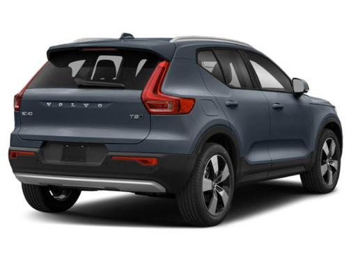 Thunder Grey Metallic 2021 Volvo XC40 T5 Momentum