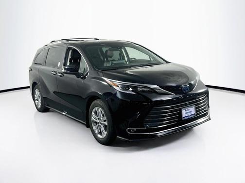 Midnight Black Metallic 2023 Toyota Sienna Platinum