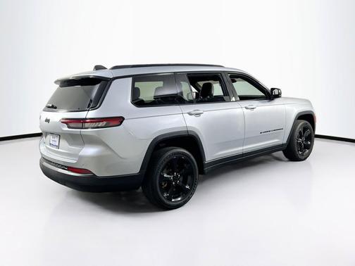 Silver Zynith 2023 Jeep Grand Cherokee L Altitude