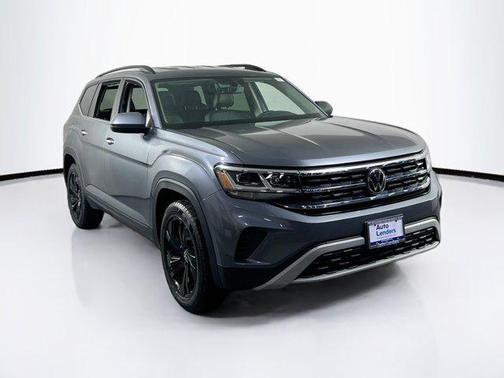 Platinum Gray Metallic 2023 Volkswagen Atlas 3.6L SE w/Technology