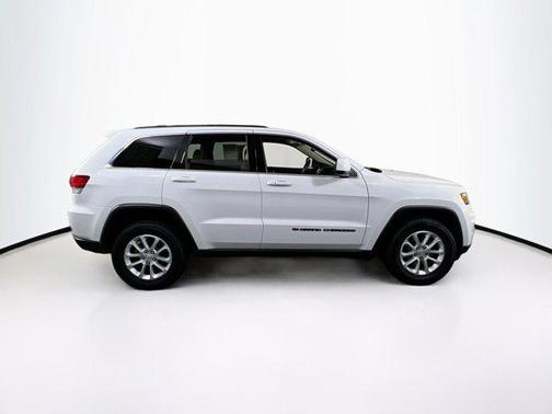 2022 Jeep Grand Cherokee Laredo