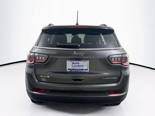 Granite Crystal Metallic Clearcoat 2022 Jeep Compass Limited