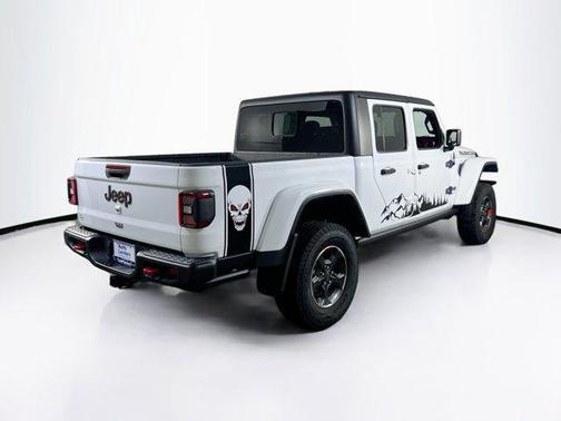 Bright White Clearcoat 2023 Jeep Gladiator Rubicon
