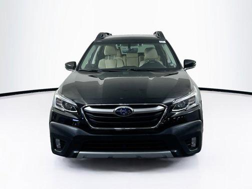 Crystal Black Silica 2022 Subaru Outback Limited XT
