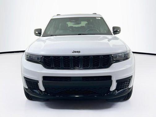 2022 Jeep Grand Cherokee L Altitude