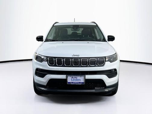 Bright White Clearcoat 2022 Jeep Compass Latitude Lux