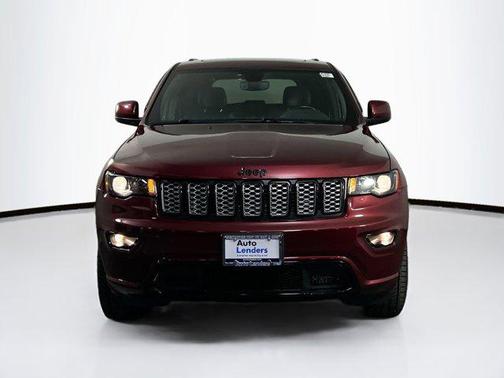 2022 Jeep Grand Cherokee Laredo