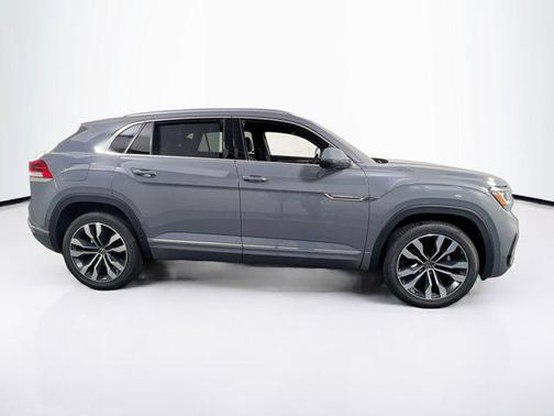 2022 Volkswagen Atlas Cross Sport 3.6L V6 SEL Premium R-Line