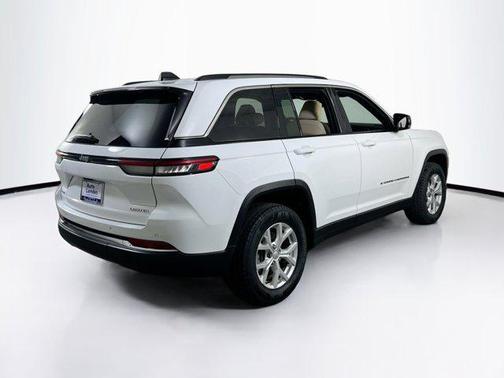 Bright White Clearcoat 2023 Jeep Grand Cherokee Limited