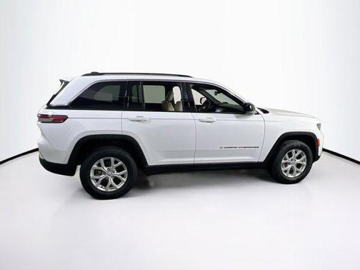Bright White Clearcoat 2023 Jeep Grand Cherokee Limited
