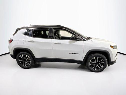 Bright White Clearcoat 2022 Jeep Compass Limited