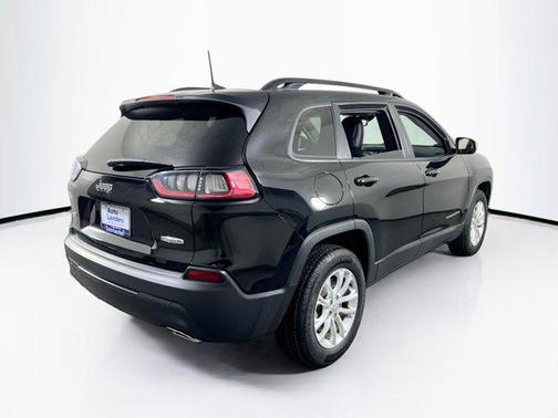 Diamond Black Crystal Pearlcoat 2022 Jeep Cherokee Latitude Lux