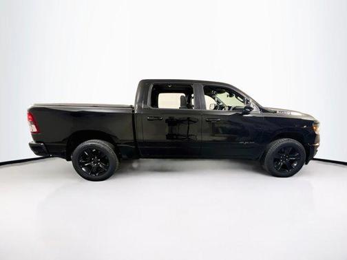 Diamond Black Crystal Pearlcoat 2023 RAM 1500 Big Horn/Lone Star