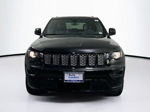 2022 Jeep Grand Cherokee Laredo