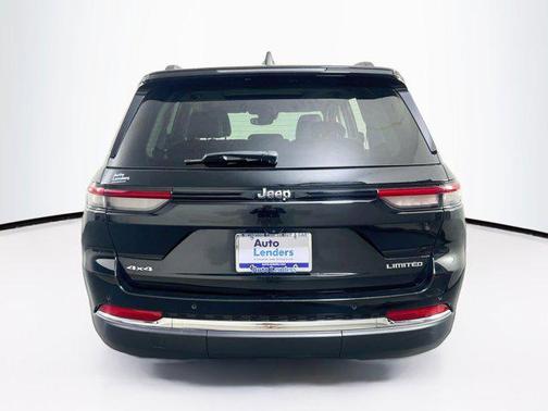 Diamond Black Crystal Pearlcoat 2023 Jeep Grand Cherokee Limited