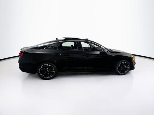 Ebony Black 2021 Kia K5 GT-Line