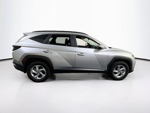 Shimmering Silver 2023 Hyundai TUCSON SEL