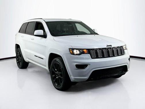2021 Jeep Grand Cherokee Laredo